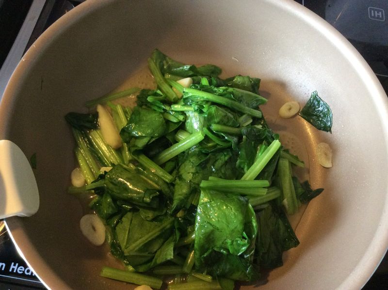 炒菠菜