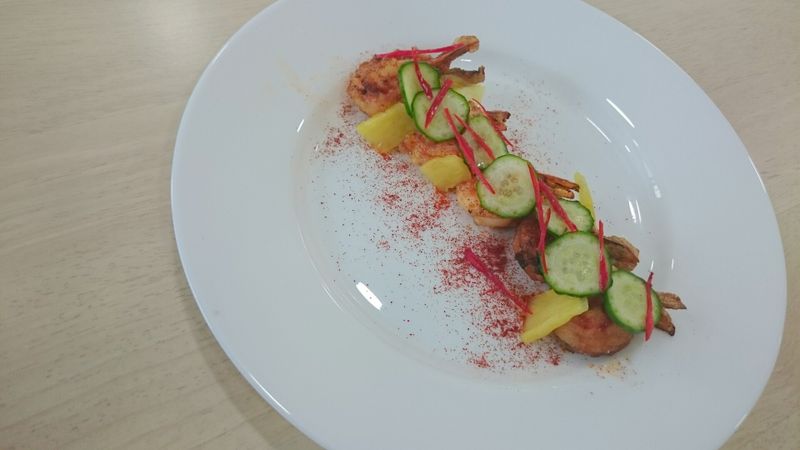 創意料理 - 鳳梨鑲蝦球