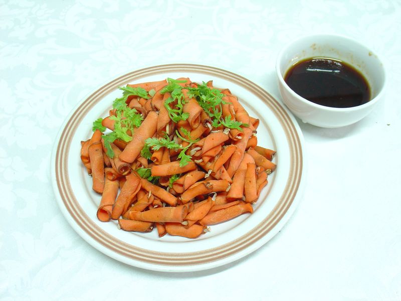 一串紅(涼拌胡蘿蔔捲)【全聯料理王大賽】