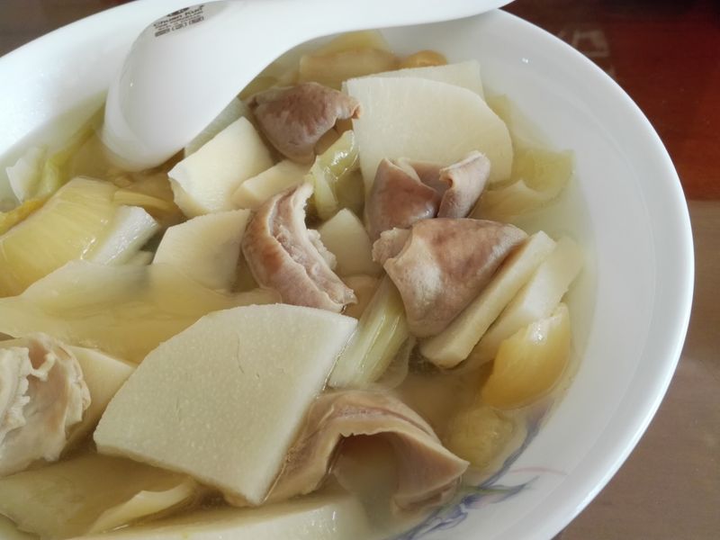 酸菜肚片湯