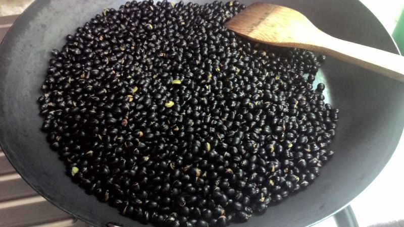 養生黑豆茶飲