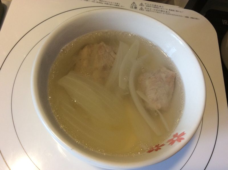 洋蔥排骨湯（電鍋版）