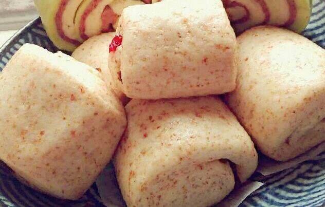 胚芽雜糧饅頭。