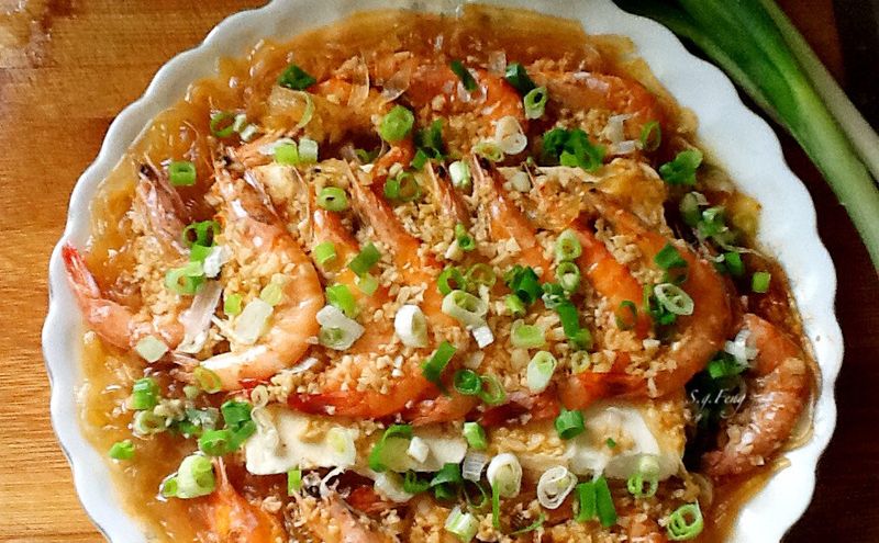 蒜蓉豆腐蒸蝦
