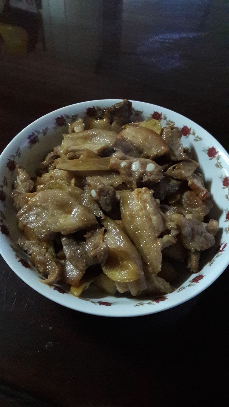 薑燒三層肉