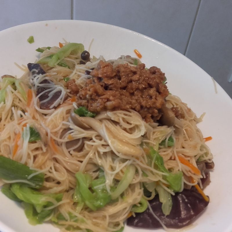 五香肉燥米粉