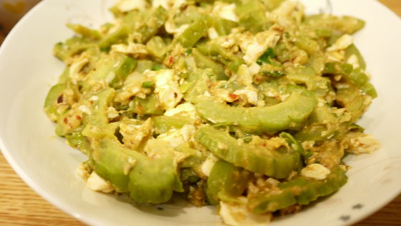 『樂活。食』鹹蛋苦瓜 不苦很香耶~♥