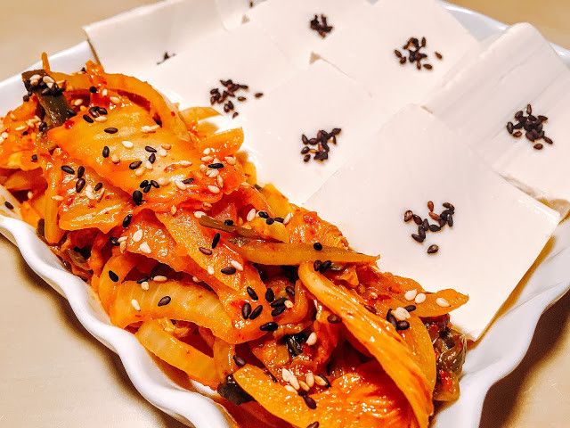 超簡易韓式下酒菜! 炒泡菜佐豆腐