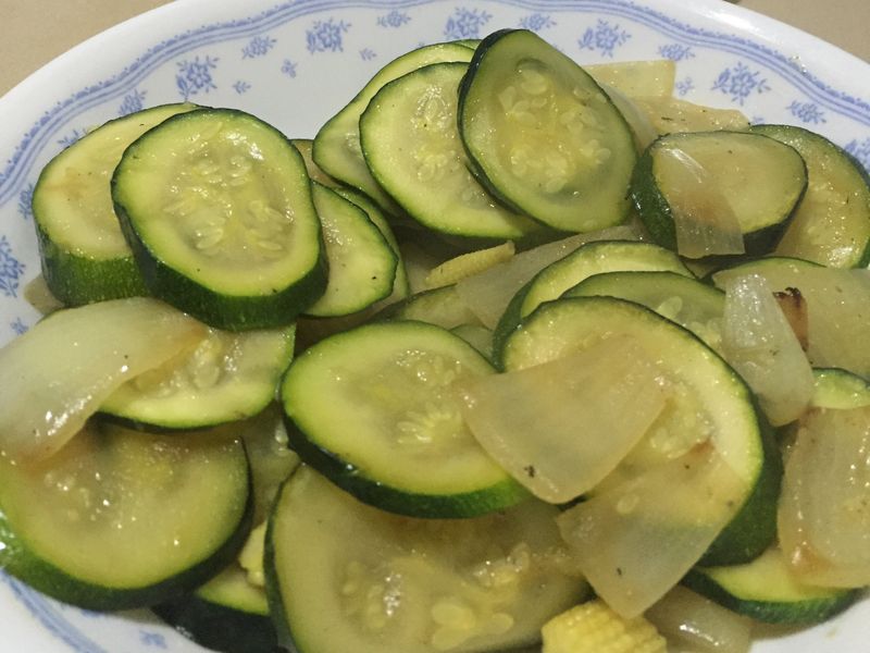 洋蔥炒櫛瓜