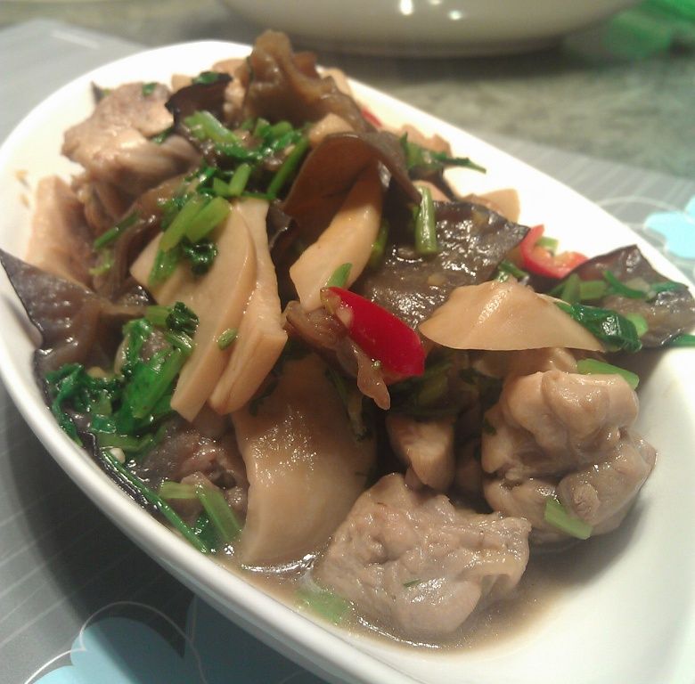 品靚上菜-黑木耳炒雞肉