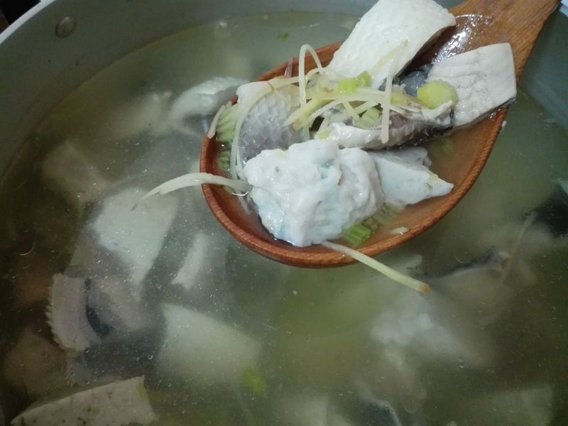 虱目魚湯(皮、肚、丸)
