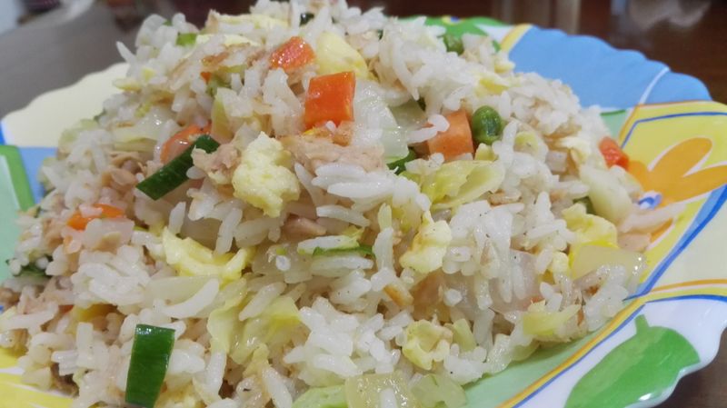 鮪魚蛋炒飯（少油版）