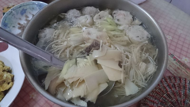 [湯類]茅茹筍煮醃蘿蔔湯