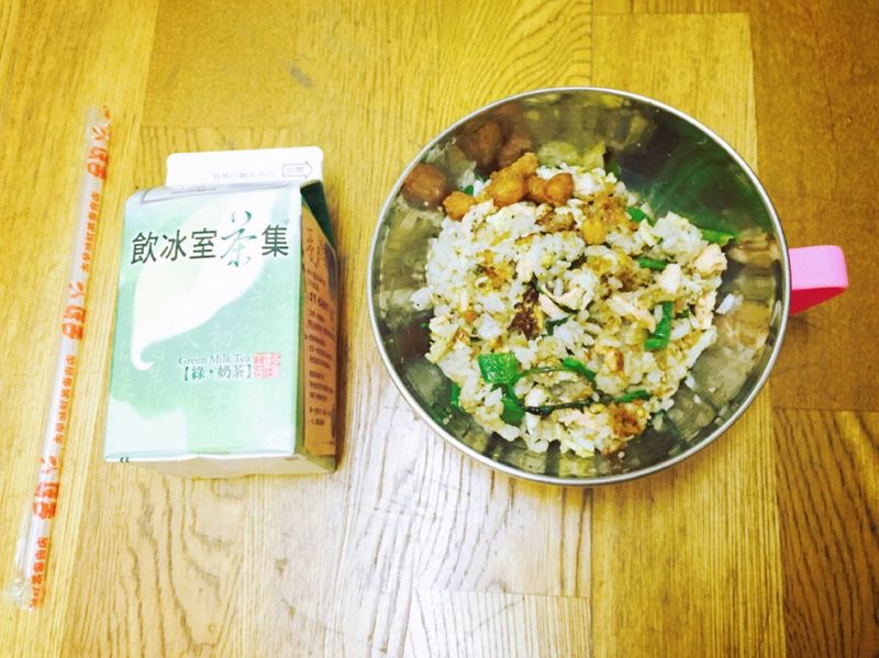 鮭魚蛋炒飯