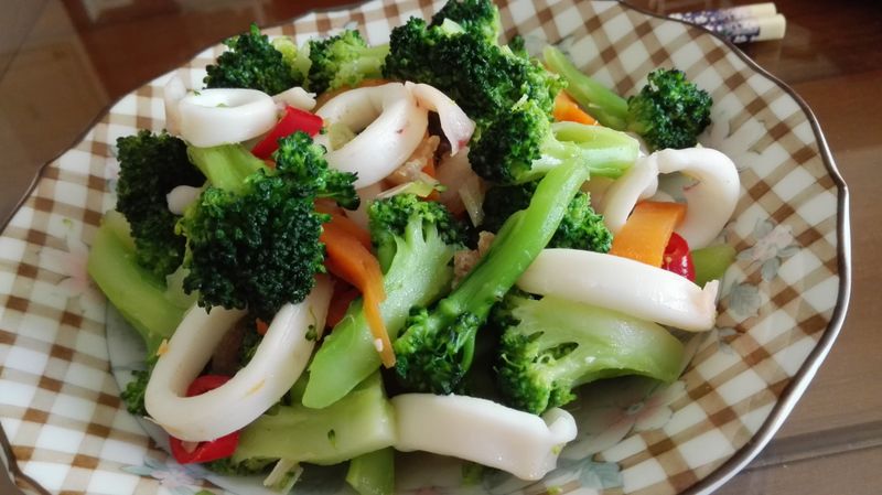 綠花椰炒小卷