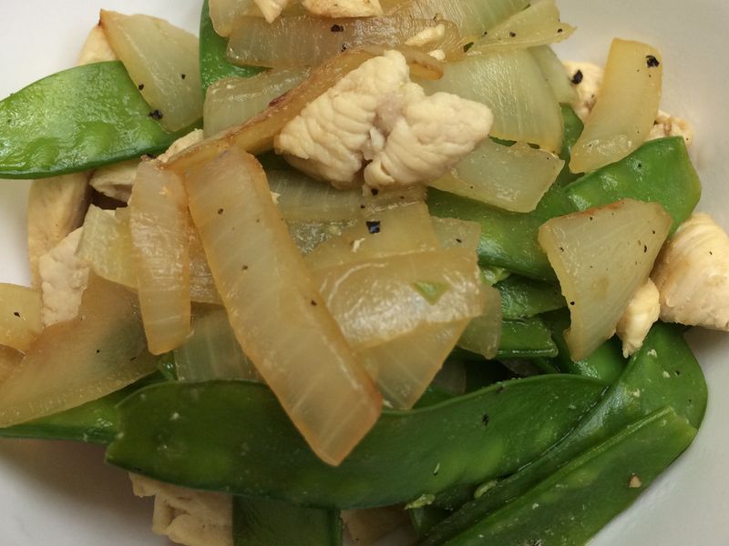 雞胸肉佐洋蔥扁豆