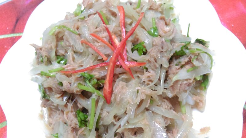 鮪魚拌洋蔥