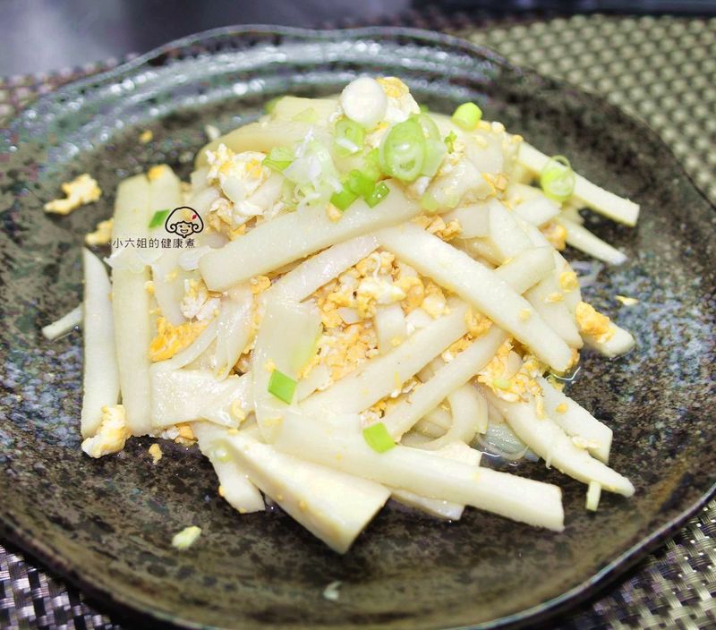蛋香煨筍絲