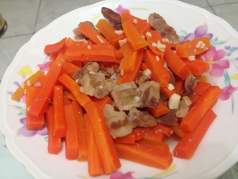 紅蘿蔔蒸肉