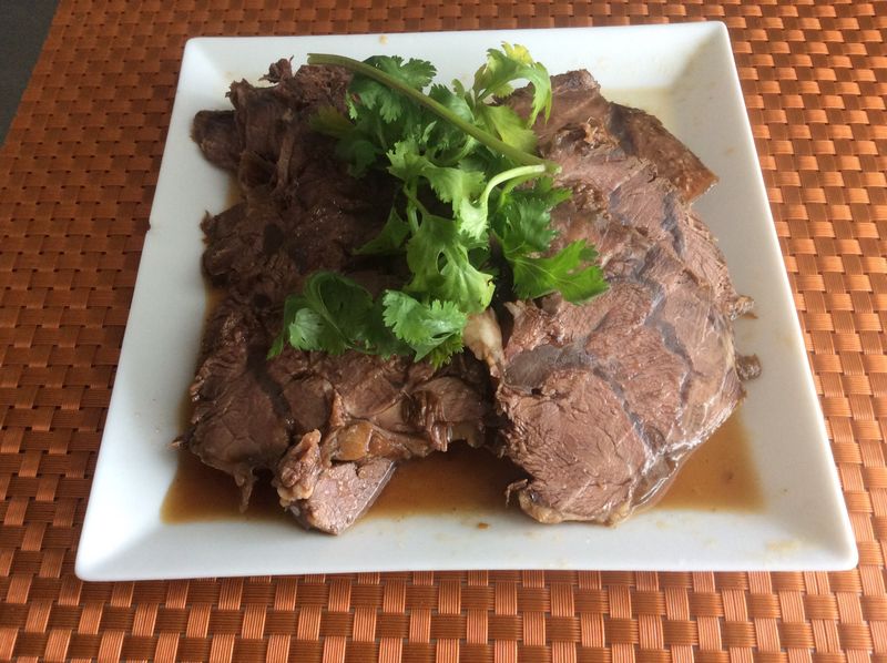 滷牛腱