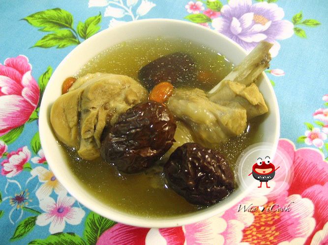 ♡宛の美好”食“光 ✿ 當歸黑棗枸杞燉雞湯