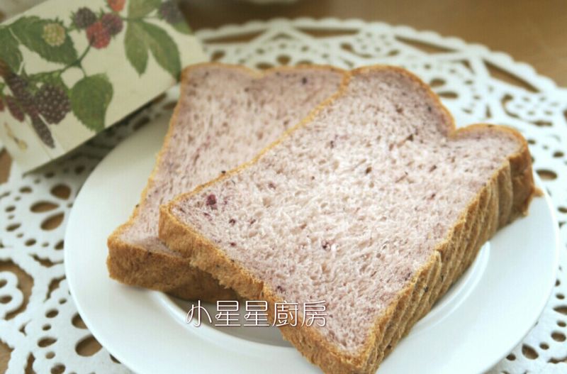 桑椹吐司,季節限定口味!