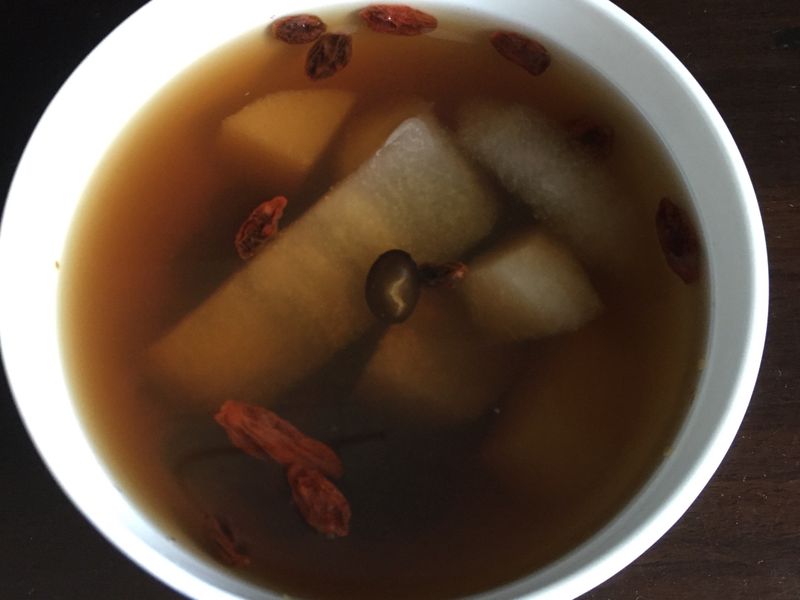 黑豆雪梨糖水
