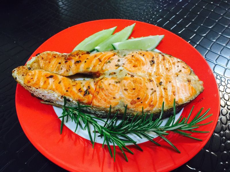 義式煎鮭魚