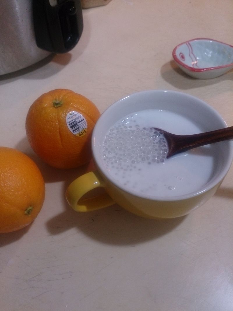 椰香牛奶西米露