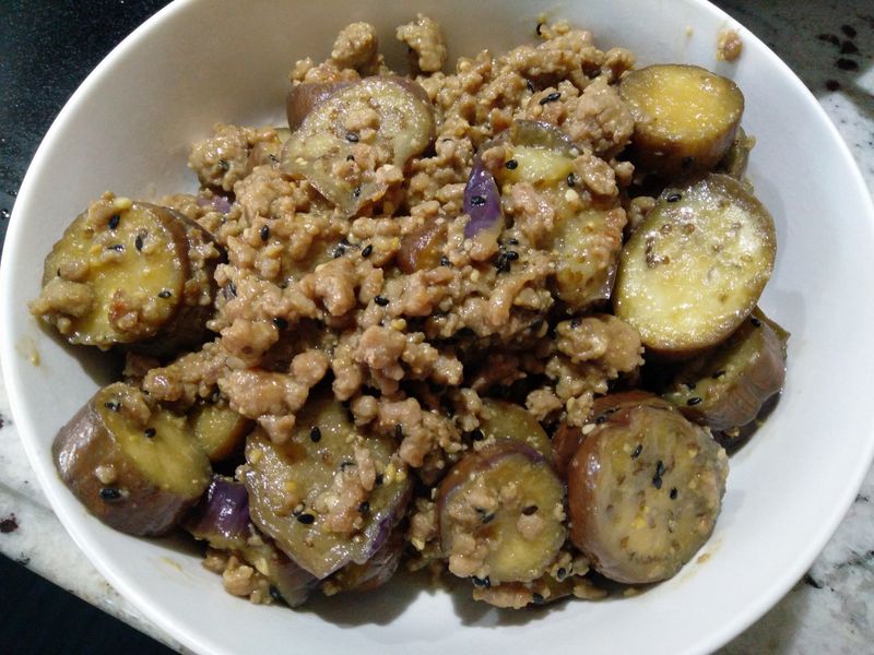 (懶人食譜)  味噌茄子肉末