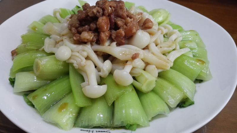 鴻喜菇拌青江菜