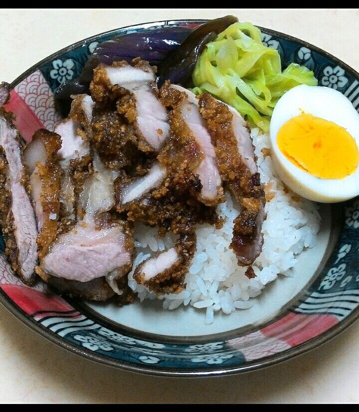 💫飯包上的黃金燒肉