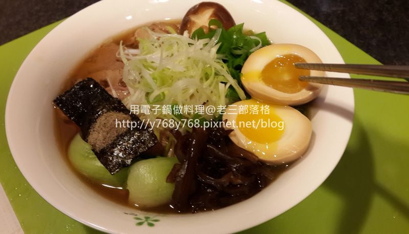豚骨魚介拉麵