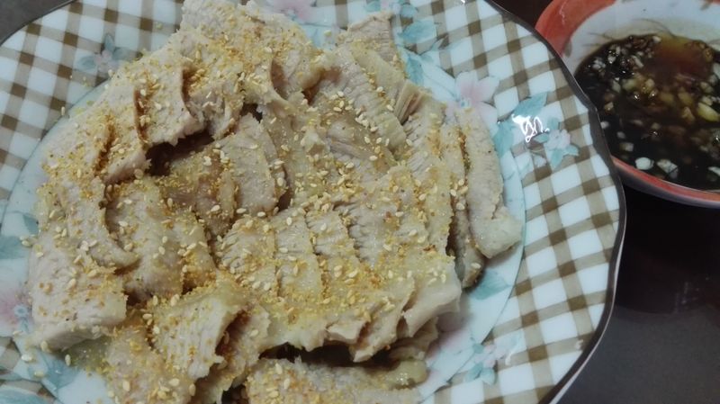 蒜香松阪豬肉