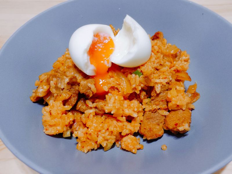 韓式溫泉蛋炒飯