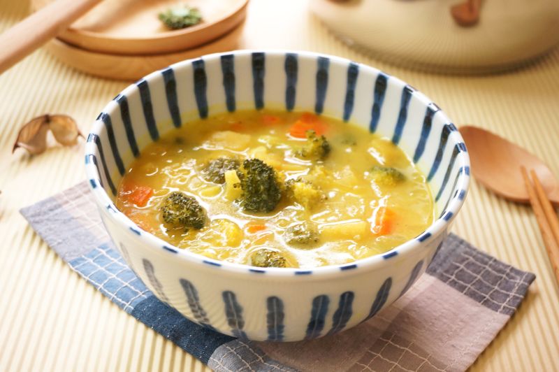 日式蔬菜湯咖哩[Lagostina湯鍋]