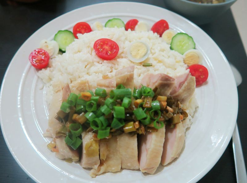 電子鍋煮海南雞飯【免開火&超簡單】