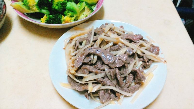 薑絲炒牛肉