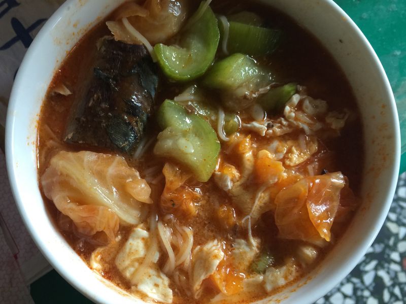 茄汁鯖魚麵