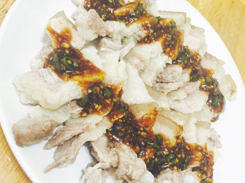 蒜泥白肉🐷