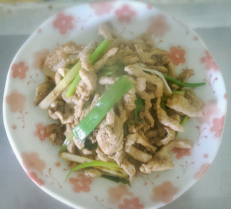 蔥爆肉絲&九層塔蛋