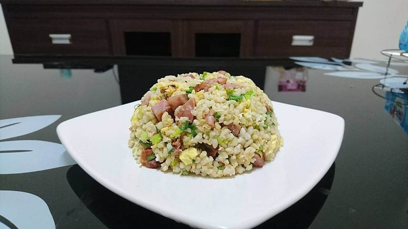 《香腸蛋炒飯》