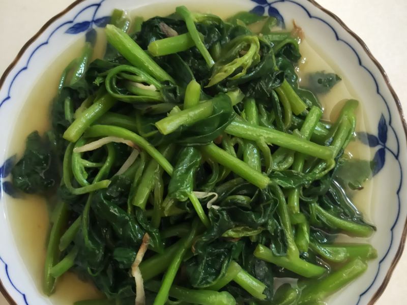 薑絲炒皇宮菜