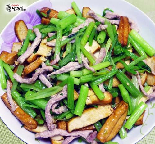 【厚生廚房】芹菜炒豆干