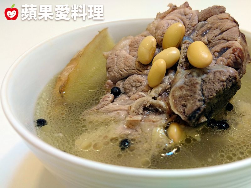 馬告黃豆排骨湯(電鍋版)