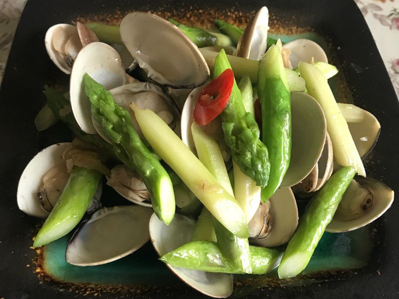 ♡粗蘆筍炒蛤蜊♡