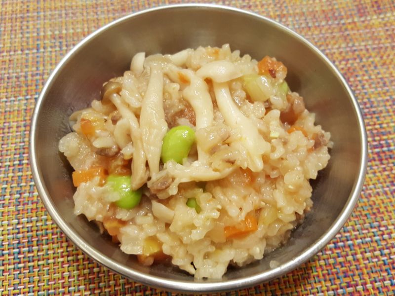 寶寶副食:電鍋煮雙菇蕃茄牛肉燉飯