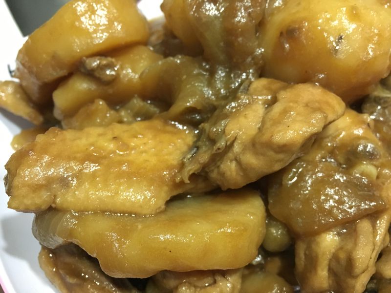 香港菜：洋蔥薯仔炆雞