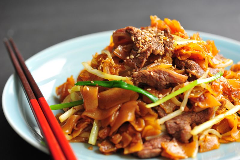 港式乾炒牛河
