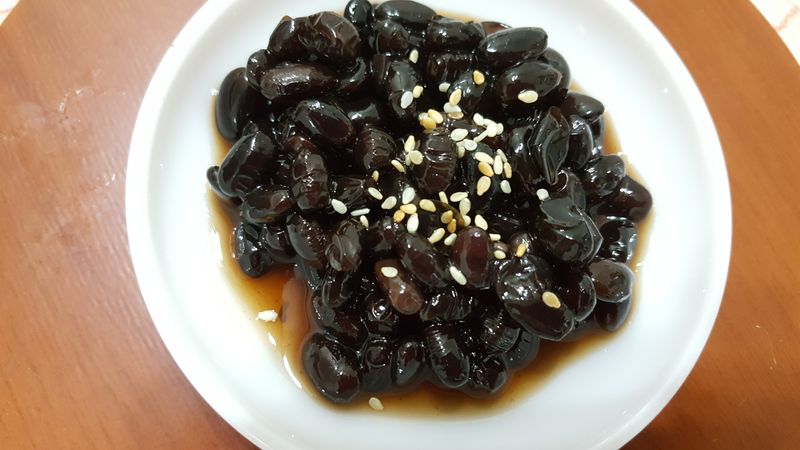 蜜汁黑豆